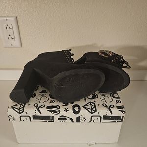 Woman Lace Up Black Army Booties